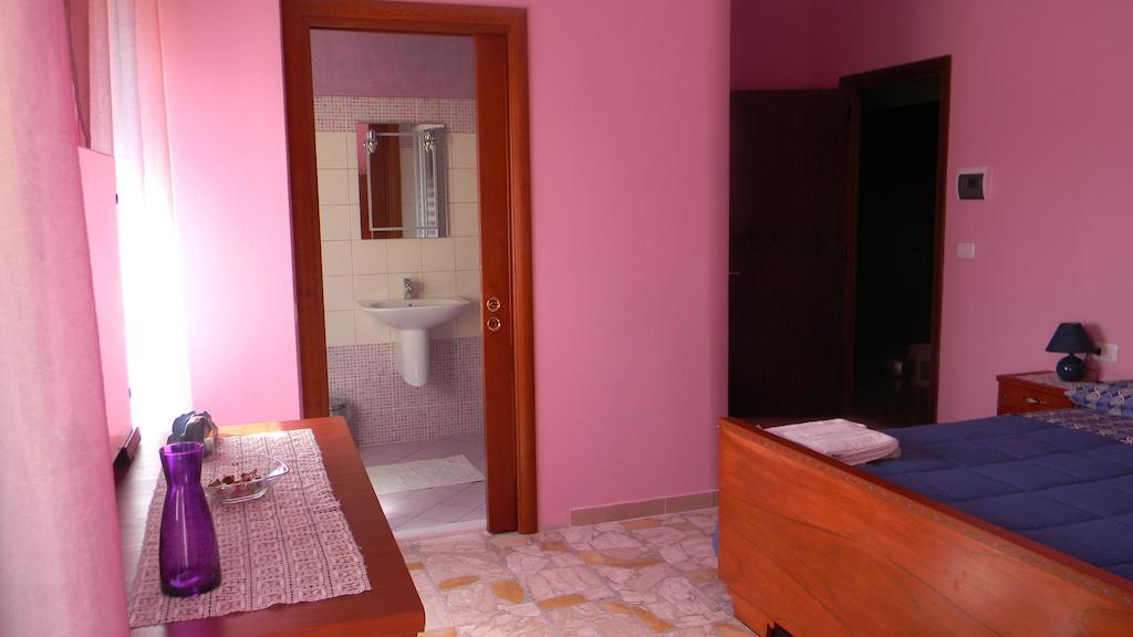 Villacidro B&B Antoclo Di Concas Angela Margherita חדר תמונה